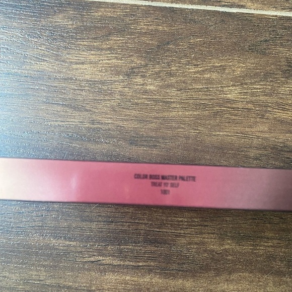 Il Makiage Color Boss Master Palette Treat Yo Self NEW - Picture 5 of 8